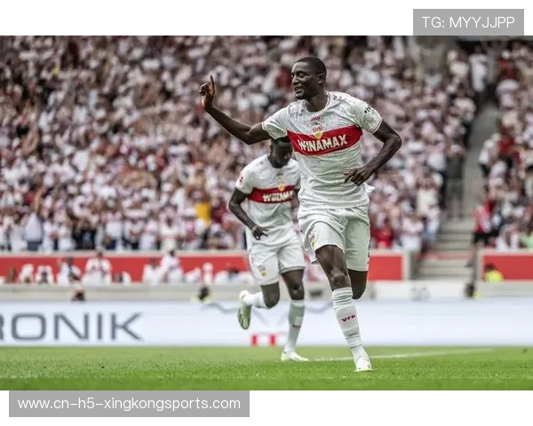 吉拉西 vs 尤文防线，硬碰硬！，吉拉宇百度百科