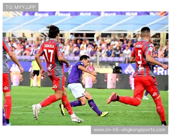 意甲防守型中场球员在对抗中稳定性提升，意甲注重防守