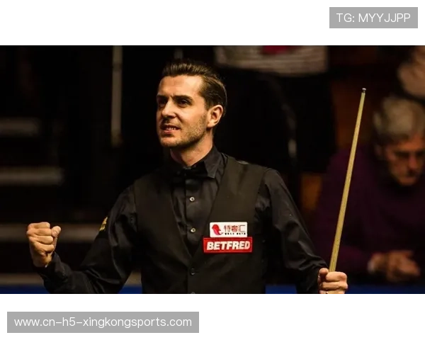 英国网球公开赛决赛精彩纷呈，伍兹再度夺冠，英国网球选手